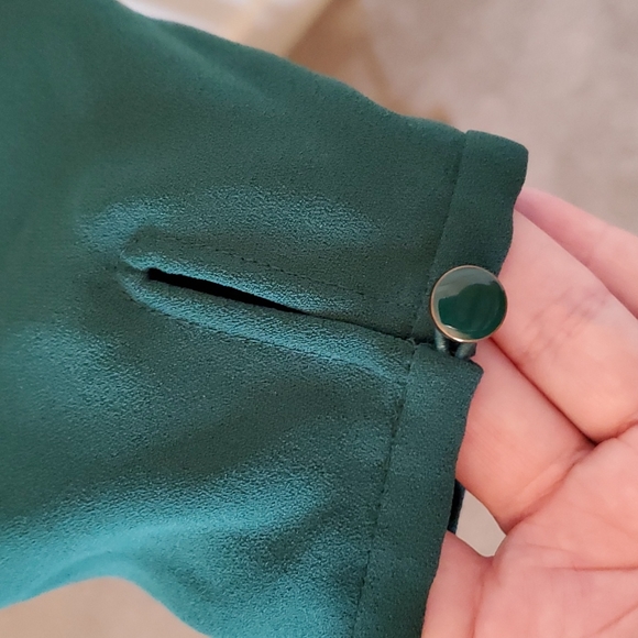 Lord & Taylor Emerald Green Blouse - Picture 3 of 5
